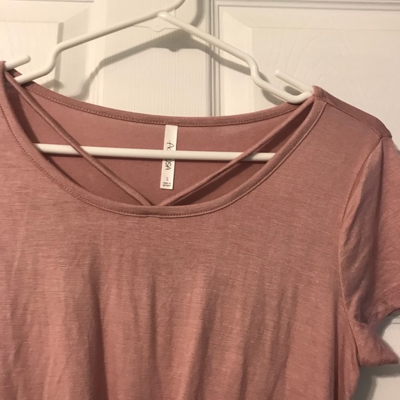Pink short sleeve twist/knot top - Picture 2 of 4